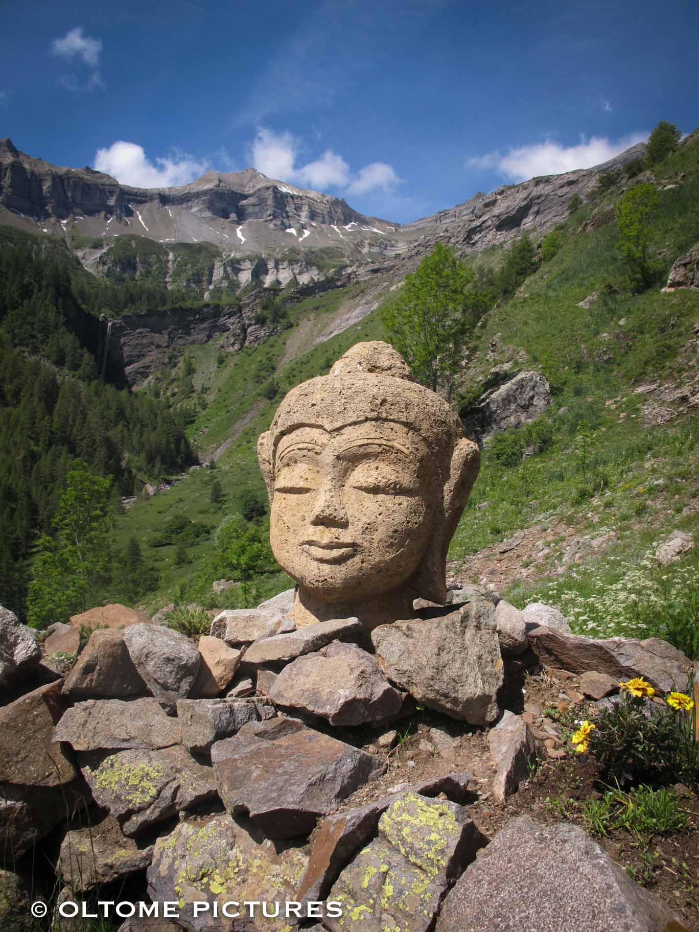 2011 - 05 Ecrins - Statue Bouddha 1