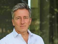 Oltome - Stéphane Allix biographie